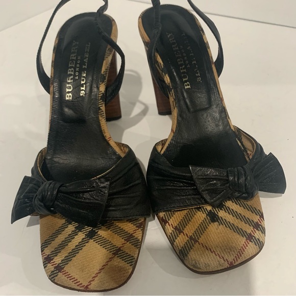 Authentic Vintage Burberrys Sandals - Picture 10 of 11
